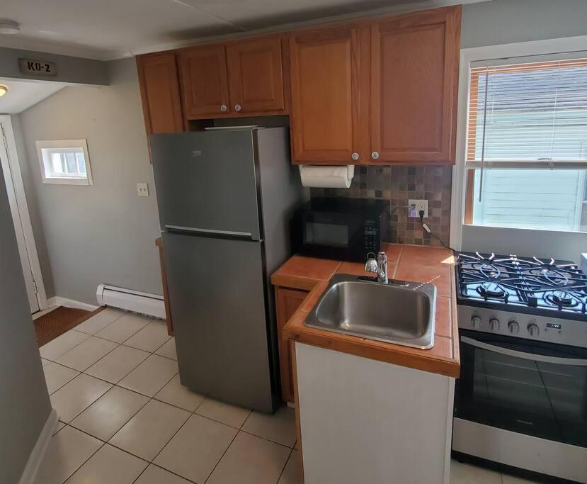 Beachy Bay Breeze Bungalow 2Br With Parking And Close To Many Amenities. West Haven Eksteriør billede
