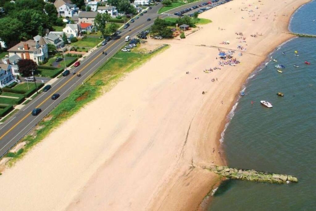 Beachy Bay Breeze Bungalow 2Br With Parking And Close To Many Amenities. West Haven Eksteriør billede